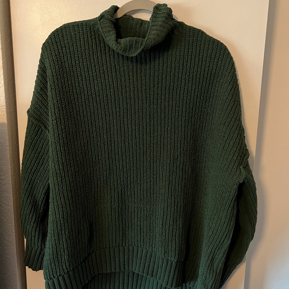 aerie Forest Green Chunky Cowl Turtleneck Sweater
